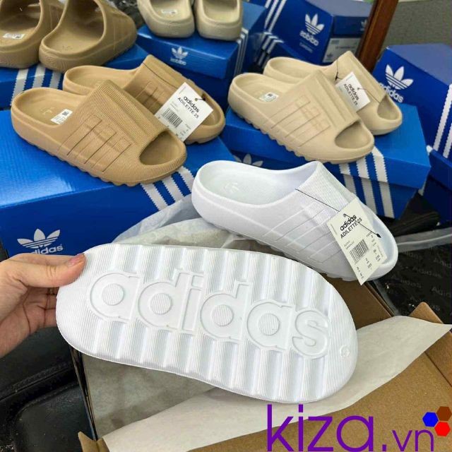 Dép Adidas quai ngang màu trắng