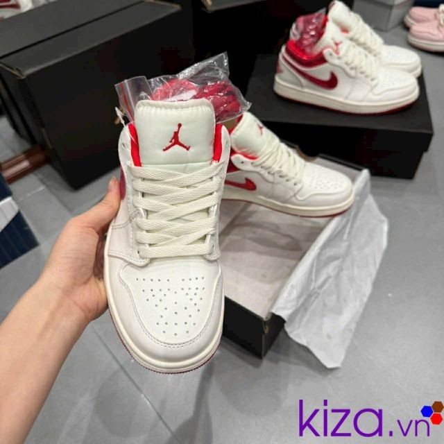 Giày nike jordan 4 màu trắng đỏ