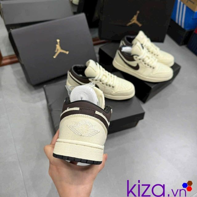 Giày Nike nữ Jordan trắng gót nâu Best