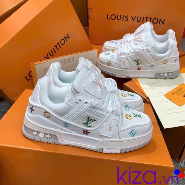 Giày louis vuitton màu trắng họa tiết