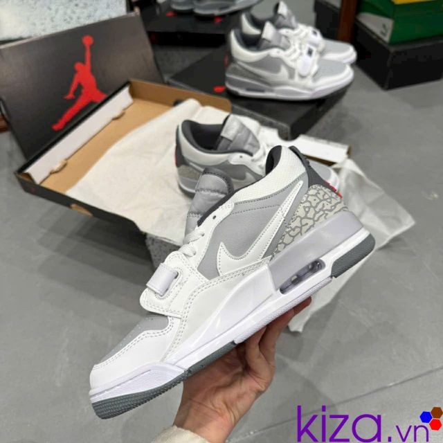 Giày Nike nữ  Air Jordan 3 retro trắng xám