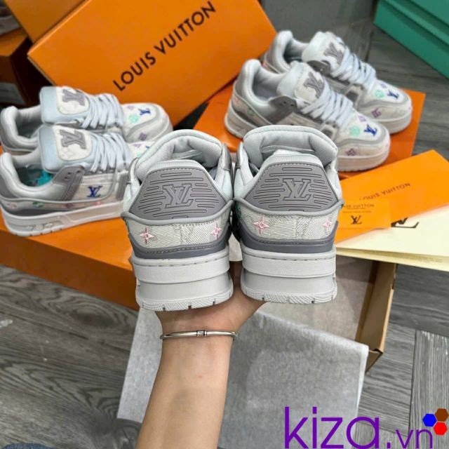 Giày louis vuitton màu trắng ghi