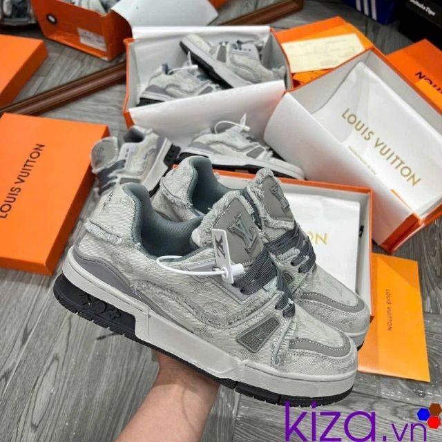 Giày louis vuitton màu xám
