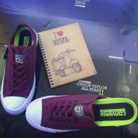 Giày converse chuck taylor 2 màu đỏ mận cổ thấp  44