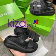 Dép Crocs màu đen