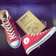 Giày Converse Classic cao cổ màu đỏ tươi