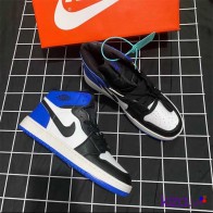 Giày Nike Jordan 1 phối màu xanh trắng đen