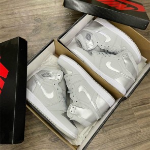 Giày Nike Jordan 1 xám bạc Replica
