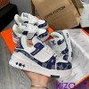 Giày Louis Vuitton màu xanh bò caro