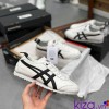 Giày Onitsuka Tiger màu trắng kẻ đen Replica