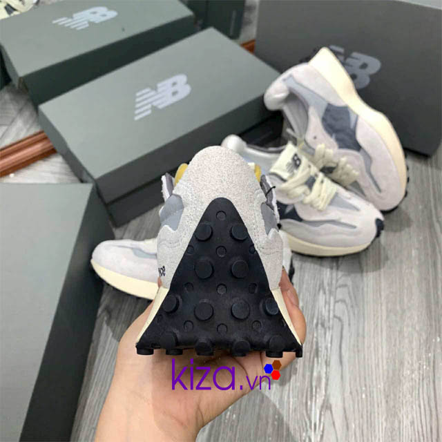Giày New Balance 327 màu xám đen cho nam