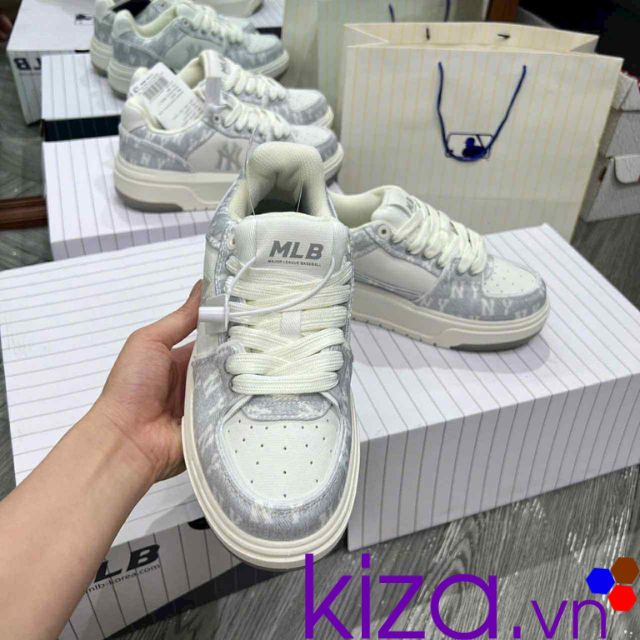 Gi&agrave;y MLB chunky Denim Mono