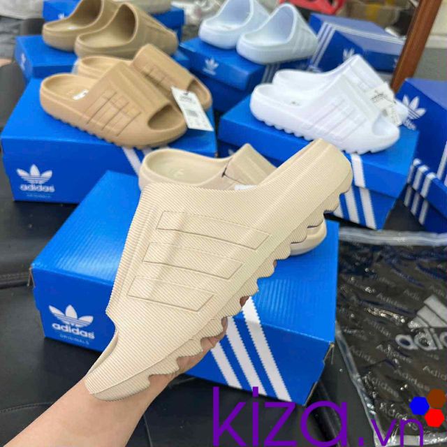 Dép Adidas nam màu kem nude