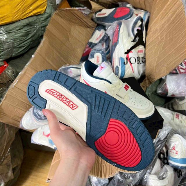 Gi&agrave;y Nike nam Air Jordan 3