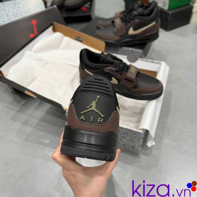 Gi&agrave;y Nike Air Jordan 3 Retro đen n&acirc;u