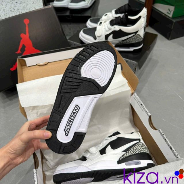 Giày Nike Air Jordan 3 retro đen trắng Giày Nike Jordan 3 đen trắng