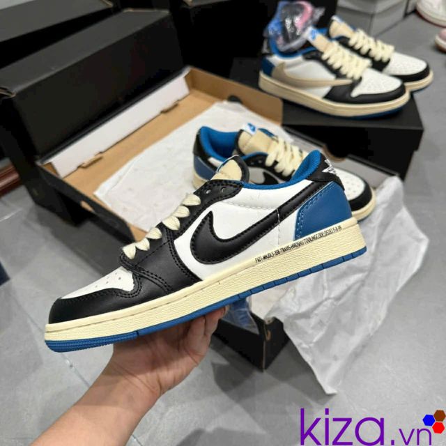 Giày nike jordan travis lmàu xanh đen Giày nike jordan travis lmàu xanh đen