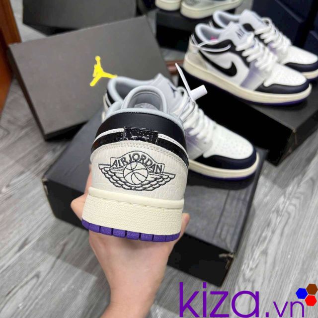 Giày nike jordan màu đen trắng đế tím Giày nike jordan màu đen trắng đế tím