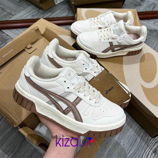 Giày Asics court kem sọc nâu replica