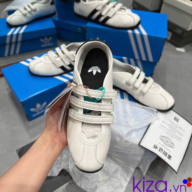 Gi&agrave;y Adidas nữ Samba Jennie b&uacute;p b&ecirc; m&agrave;u trắng đen