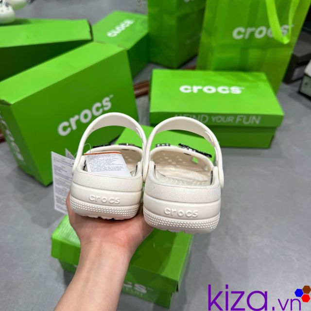 D&eacute;p crocs b&uacute;p b&ecirc; nữ m&agrave;u trắng