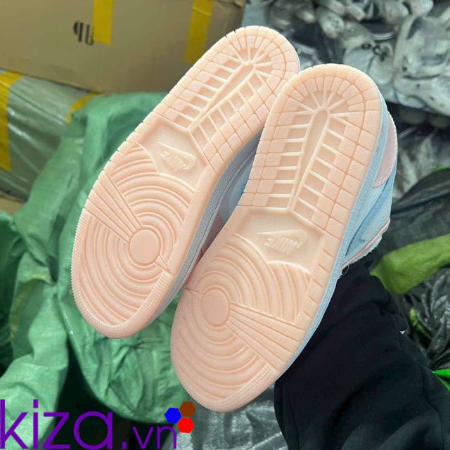 Giày nike jordan cho nữ