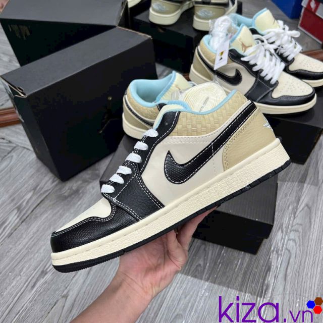 Gi&agrave;y nike nữ Jordan m&agrave;u v&agrave;ng kem phối da m&agrave;u đen