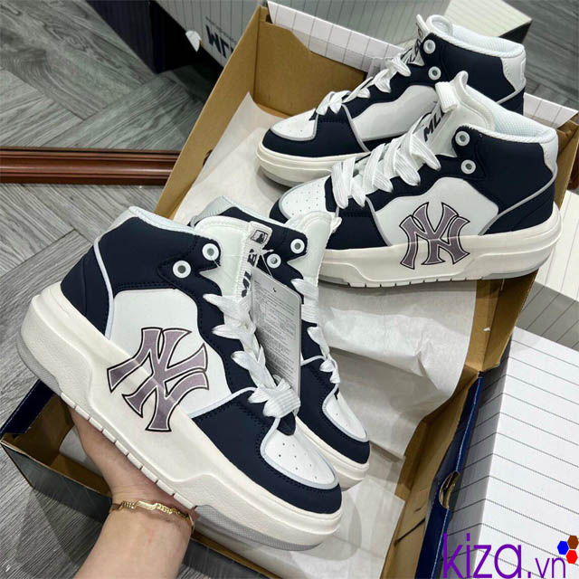 Gi&agrave;y MLB Liner cao cổ m&agrave;u xanh than
