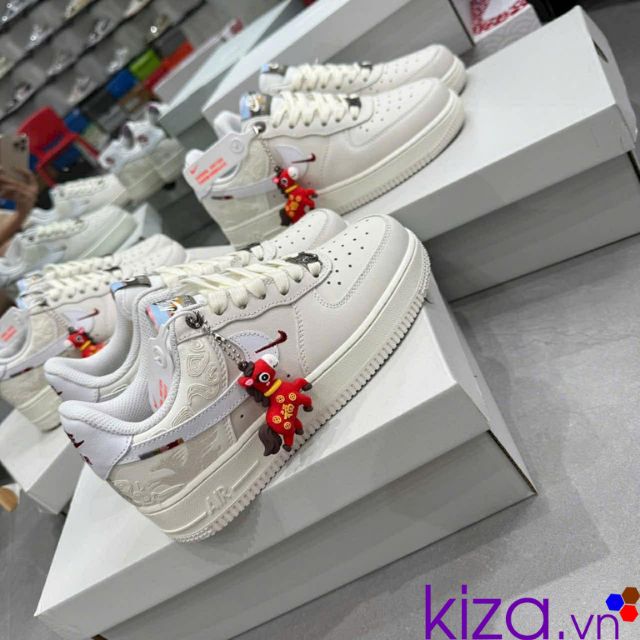 Gi&agrave;y nike nữ Air Force one ngựa m&agrave;u trắng kem