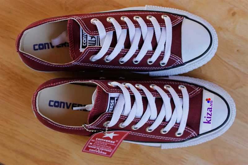 Giày Converse Classic Thấp Cổ Màu Đỏ Mận 4