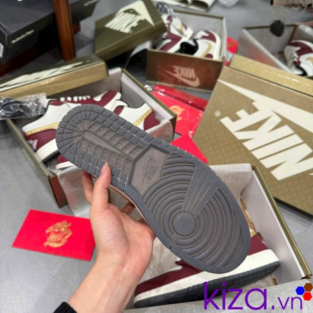 Giày Nike Jordan 1 low rồng đỏ hàng siêu cấp Nike Jordan 1 low rồng đỏ