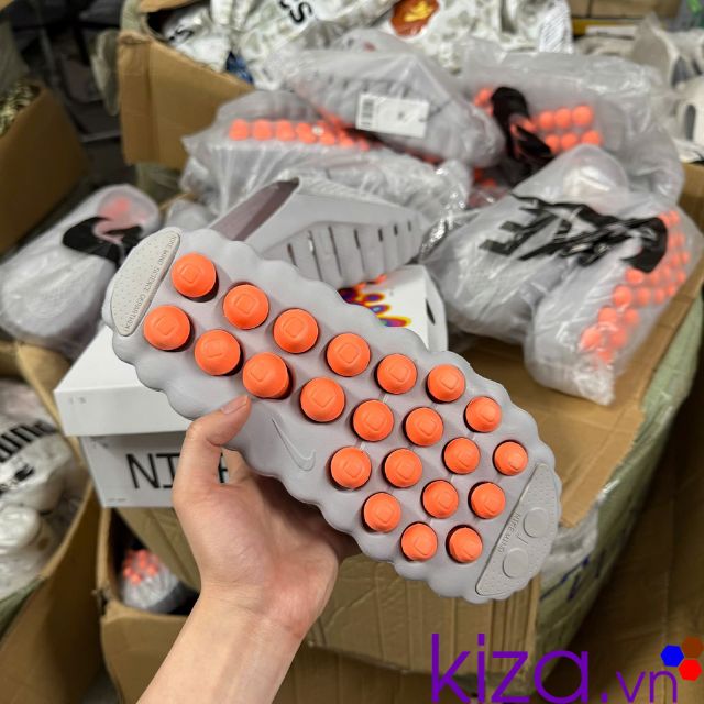 Sục nike mind 001 m&agrave;u x&aacute;m kh&oacute;i