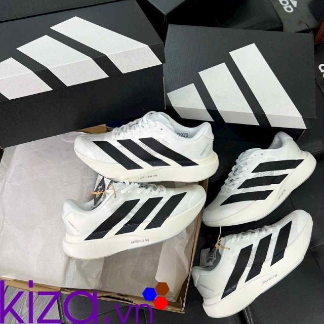 Giày chạy bộ Adidas Adizero màu trắng sọc đen