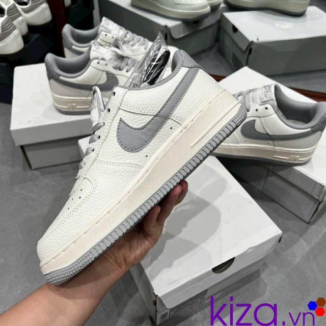 Gi&agrave;y nike Air Force trắng x&aacute;m
